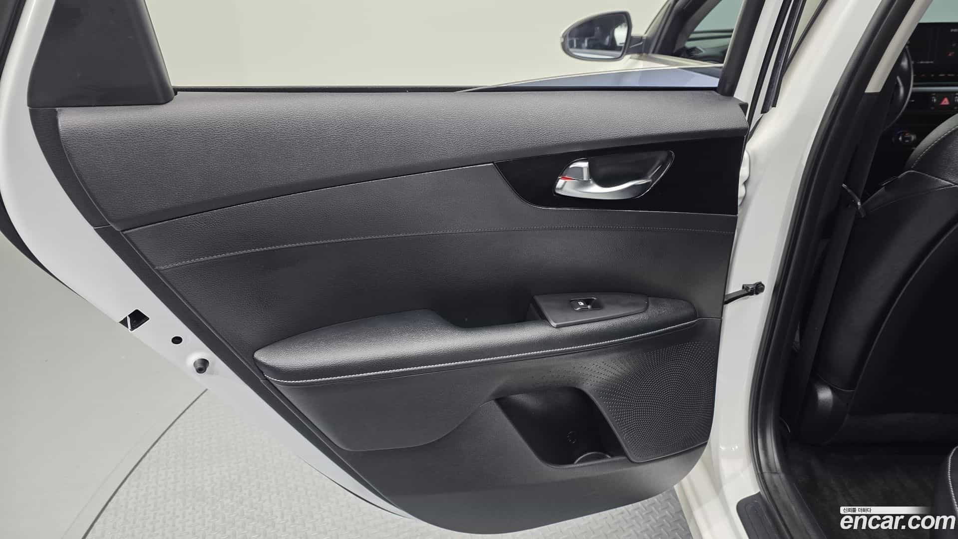 K3 Kia 2023.7-INNER-035