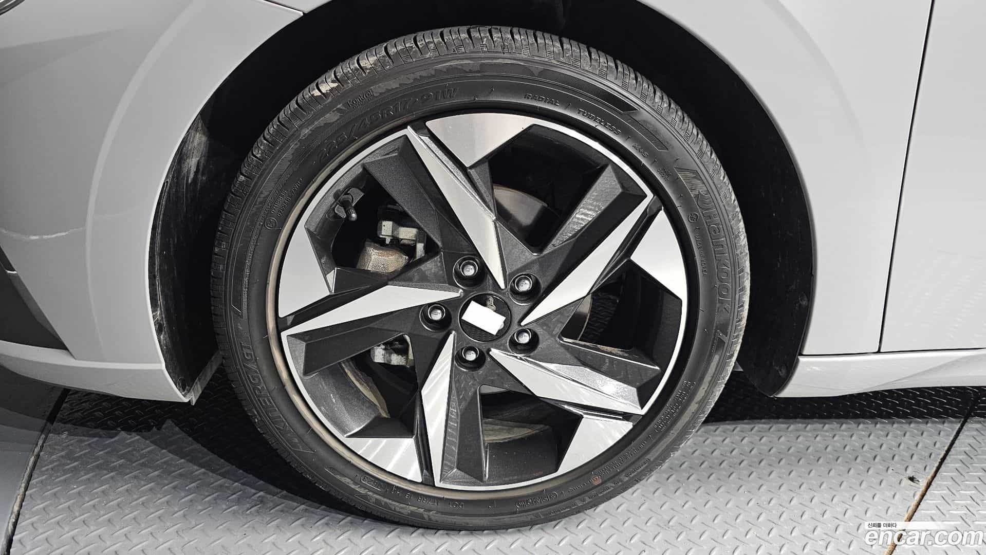 AVANTE Hyundai 2023.1-OUTER-005
