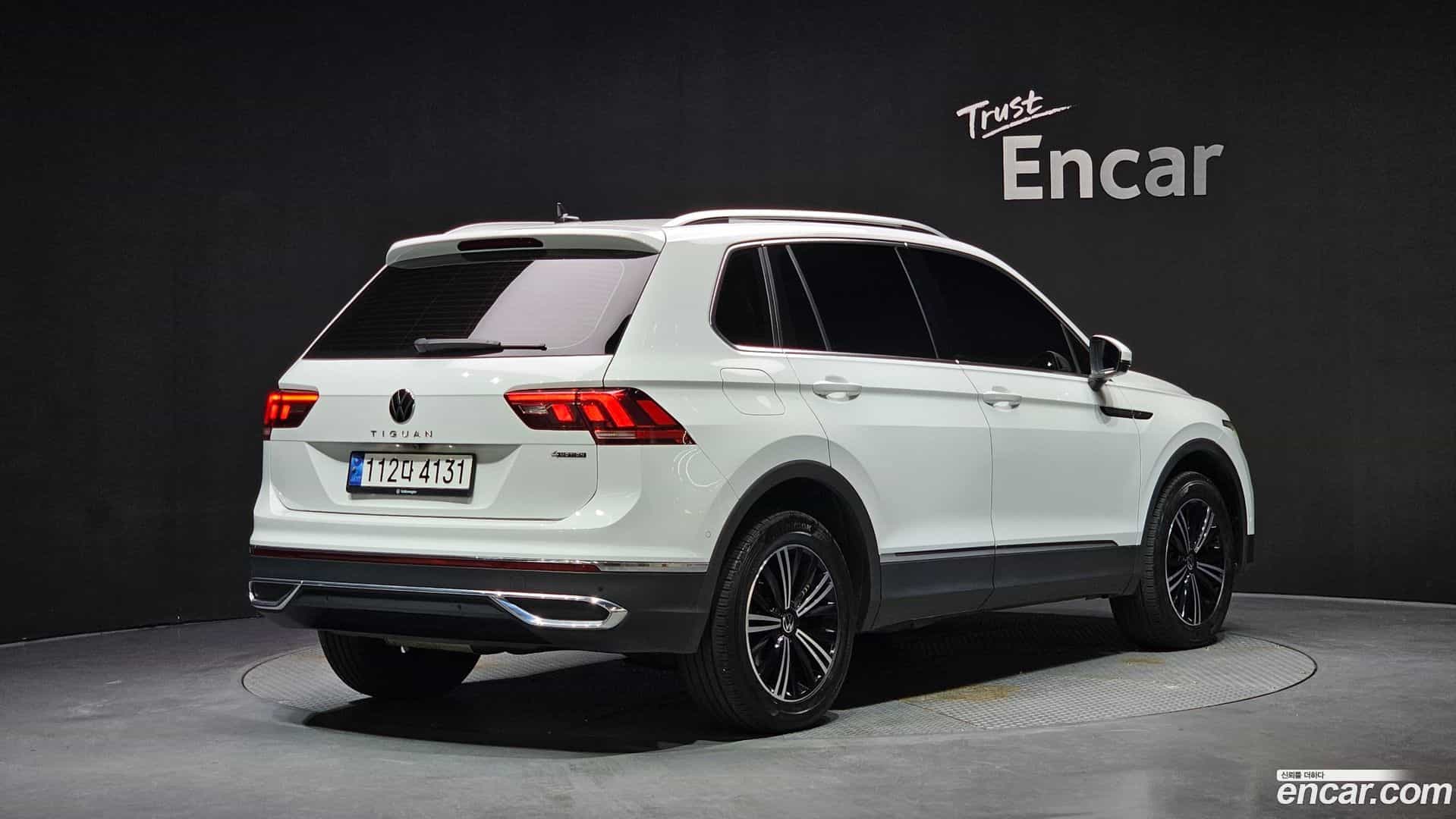 Tiguan Volkswagen 2021.10-OUTER-002