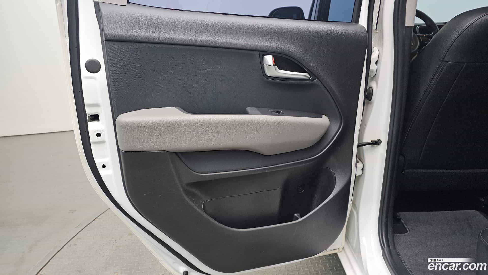 RAY Kia 2021.5-INNER-035