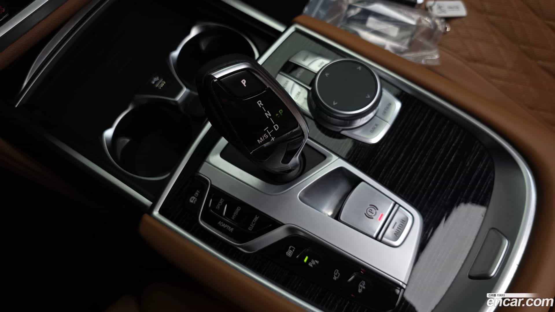 7-Series BMW 2022.7-INNER-009