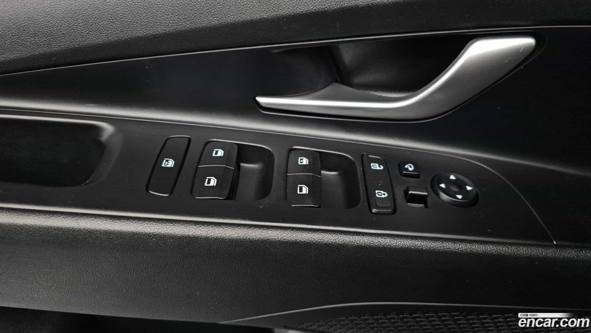 AVANTE Hyundai 2020.8-OPTION-023