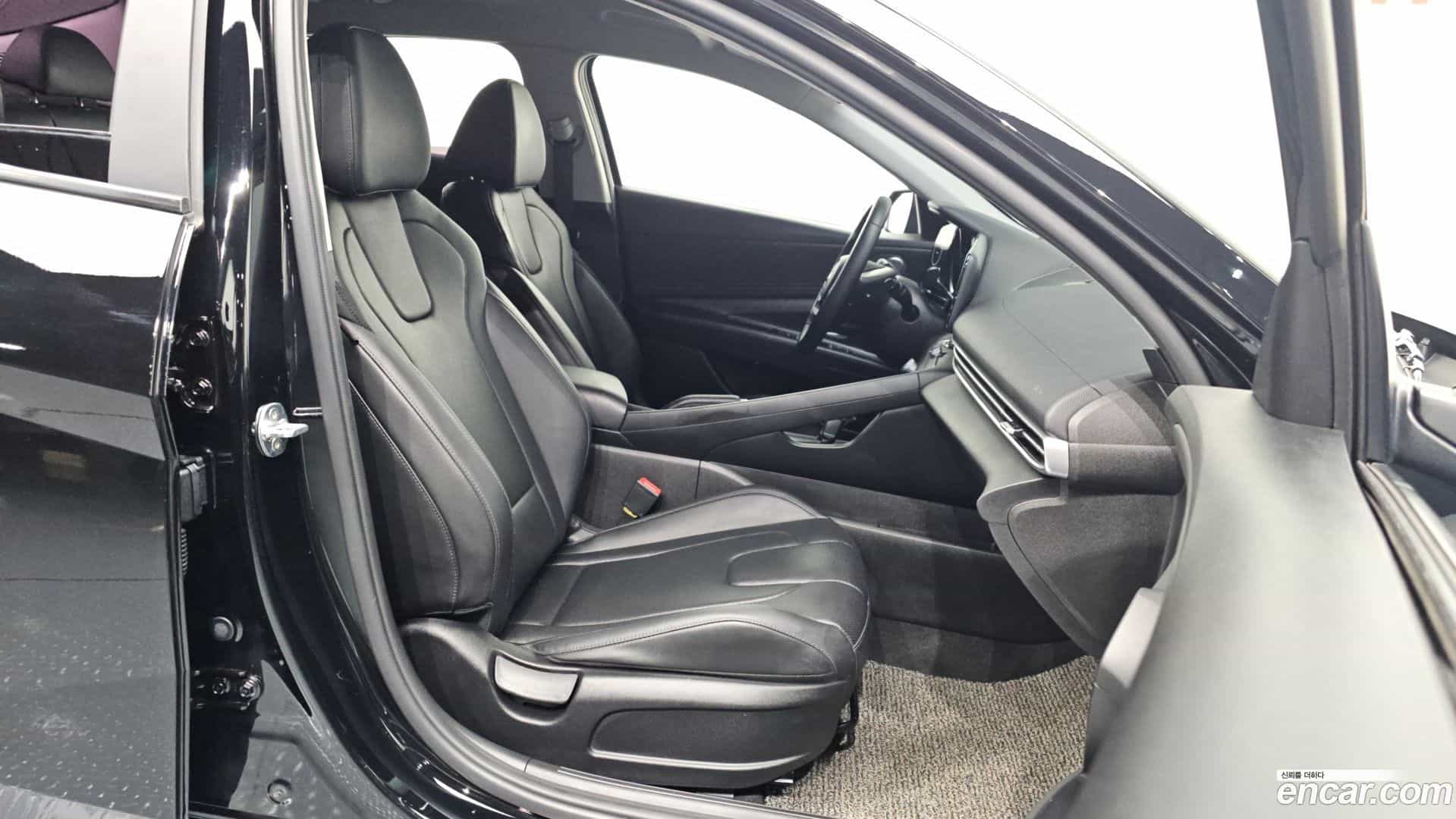 AVANTE Hyundai 2020.8-INNER-036