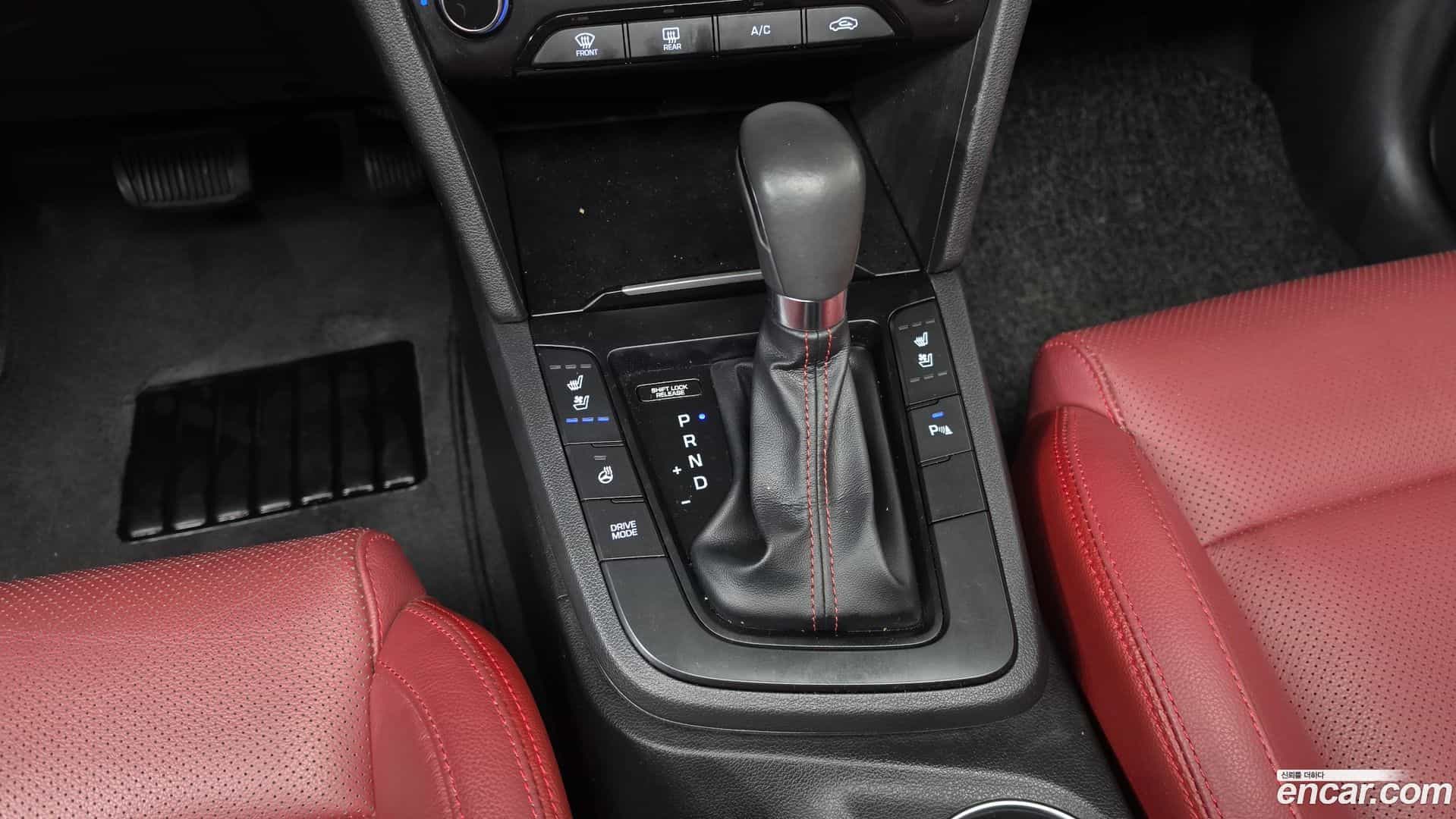 AVANTE Hyundai 2018.10-INNER-009