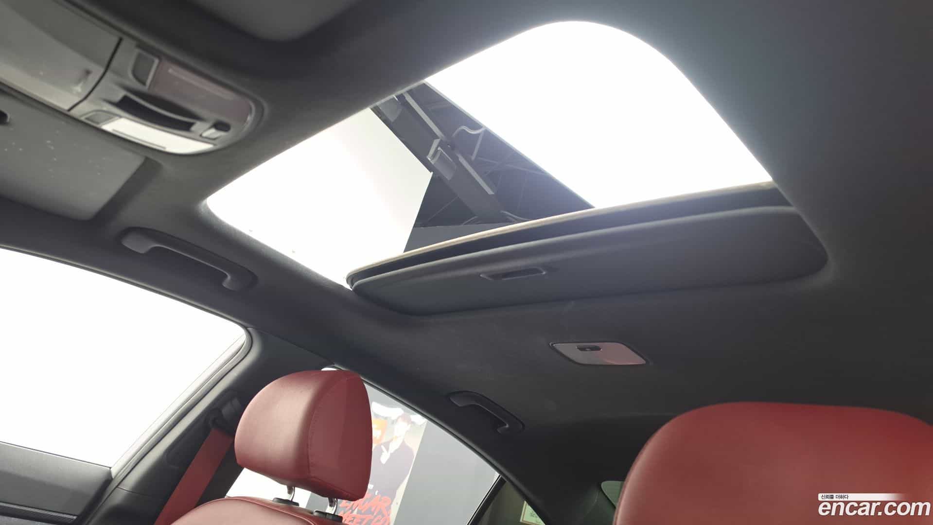 AVANTE Hyundai 2018.10-OPTION-022