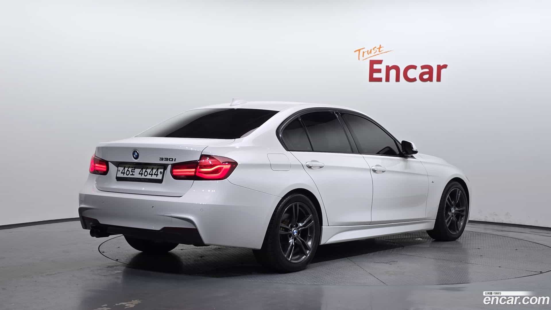3-Series BMW 2018.11-OUTER-002
