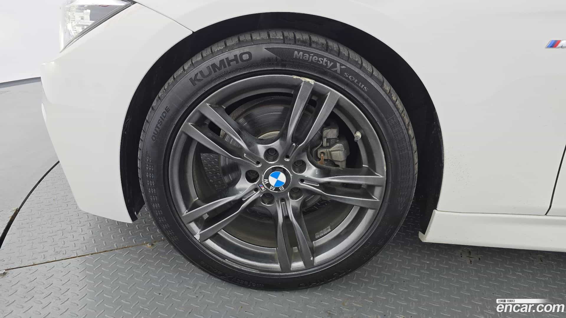 3-Series BMW 2018.11-OUTER-005