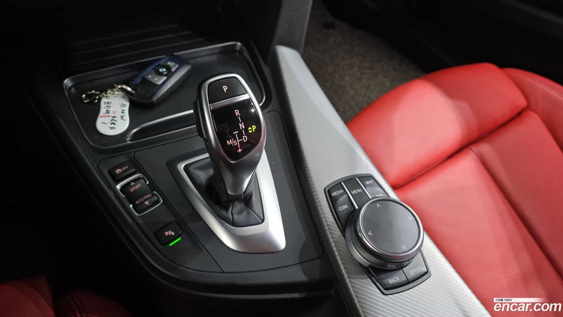 3-Series BMW 2018.11-INNER-009