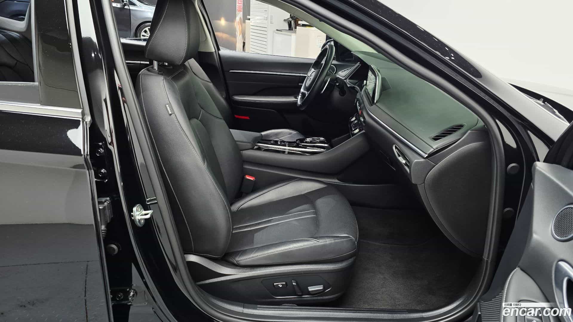 Sonata Hyundai 2021.4-OPTION-016