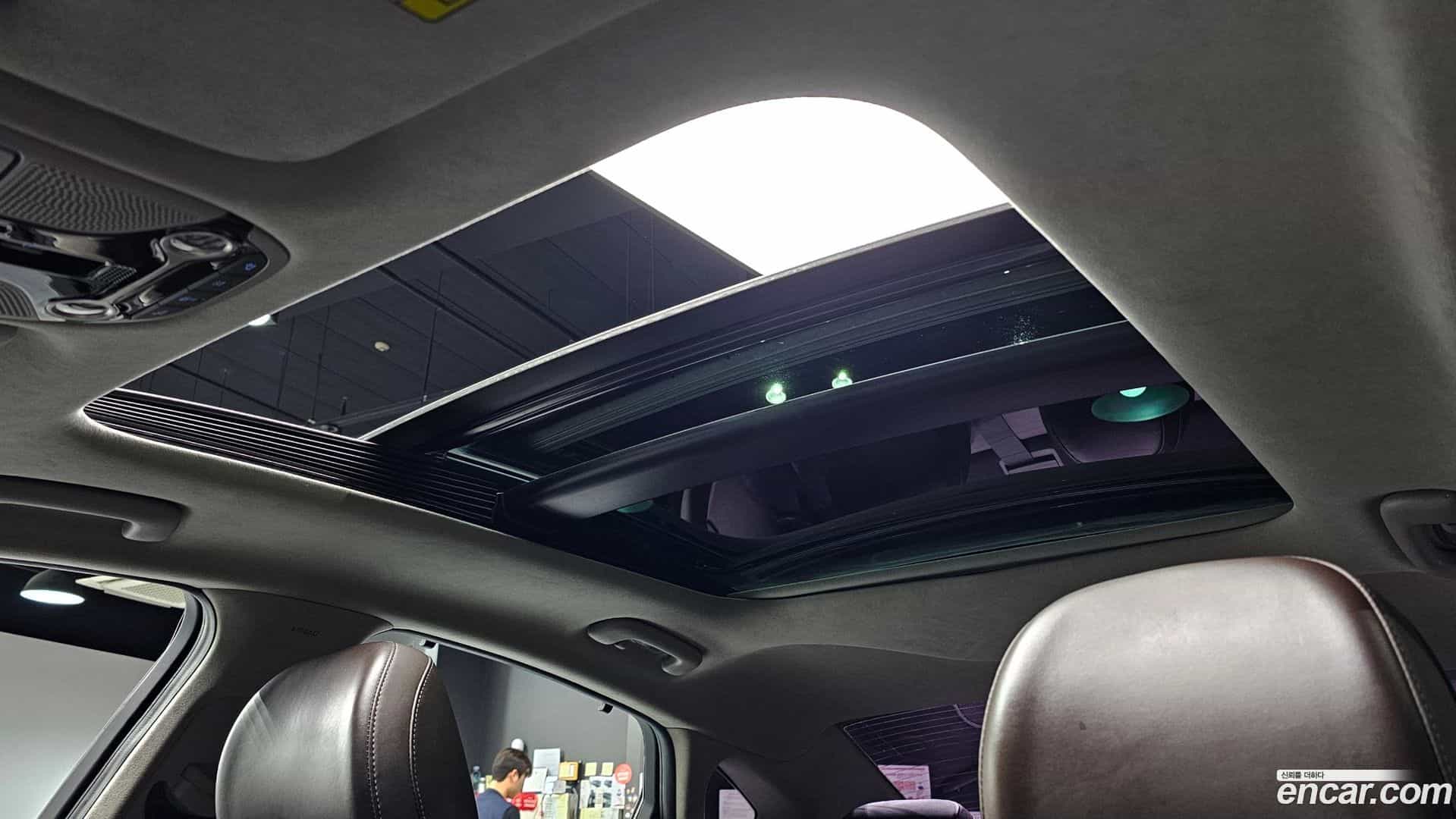 Grandeur Hyundai 2019.1-OPTION-020