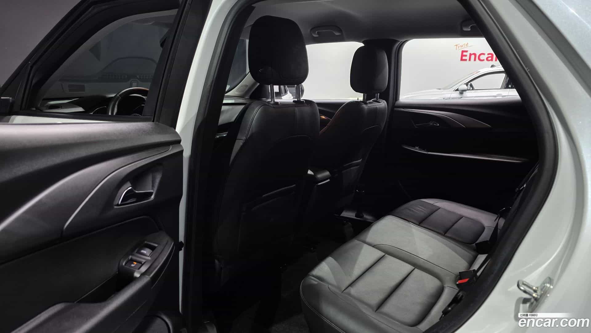 Trailblazer Chevrolet 2021.8-OPTION-015