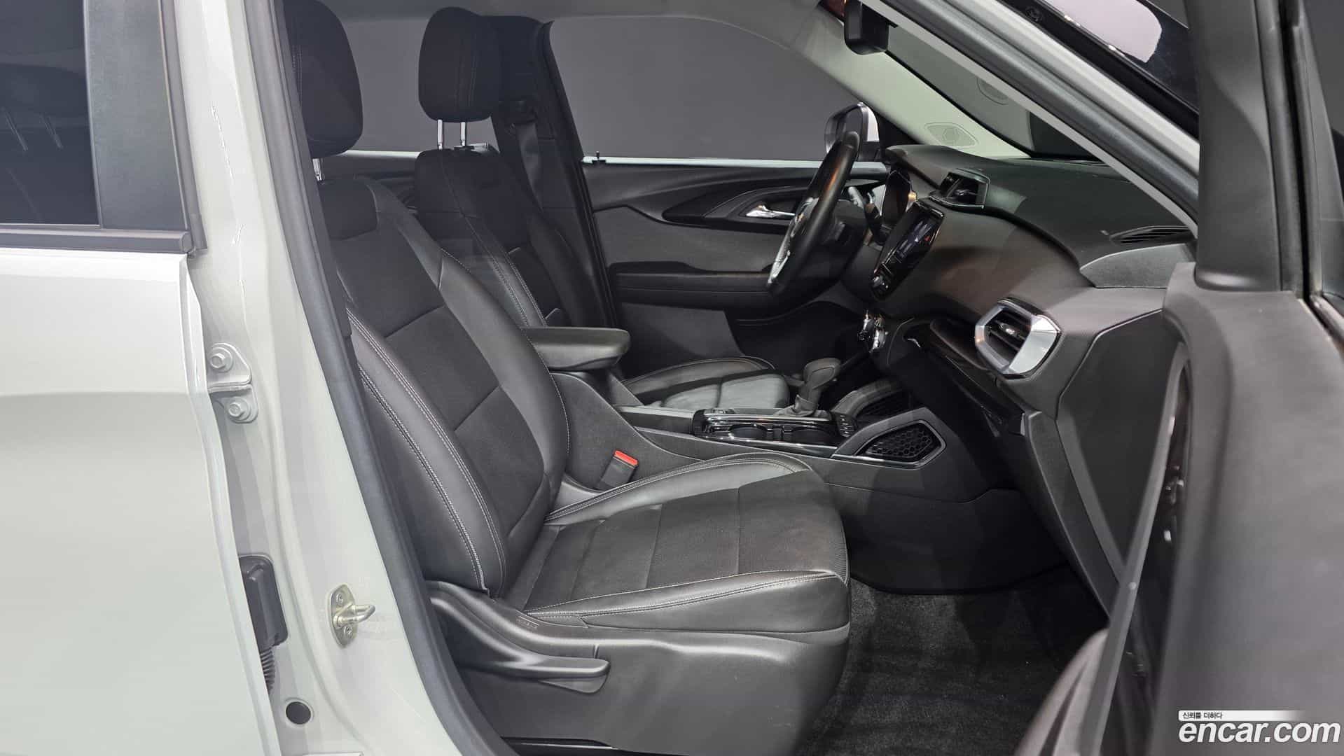 Trailblazer Chevrolet 2021.8-INNER-036