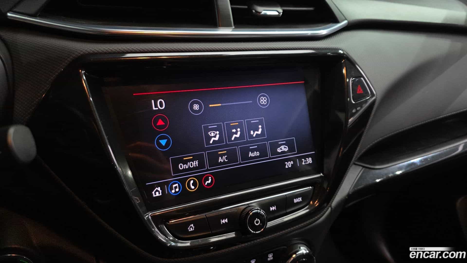 Trailblazer Chevrolet 2021.8-OPTION-043