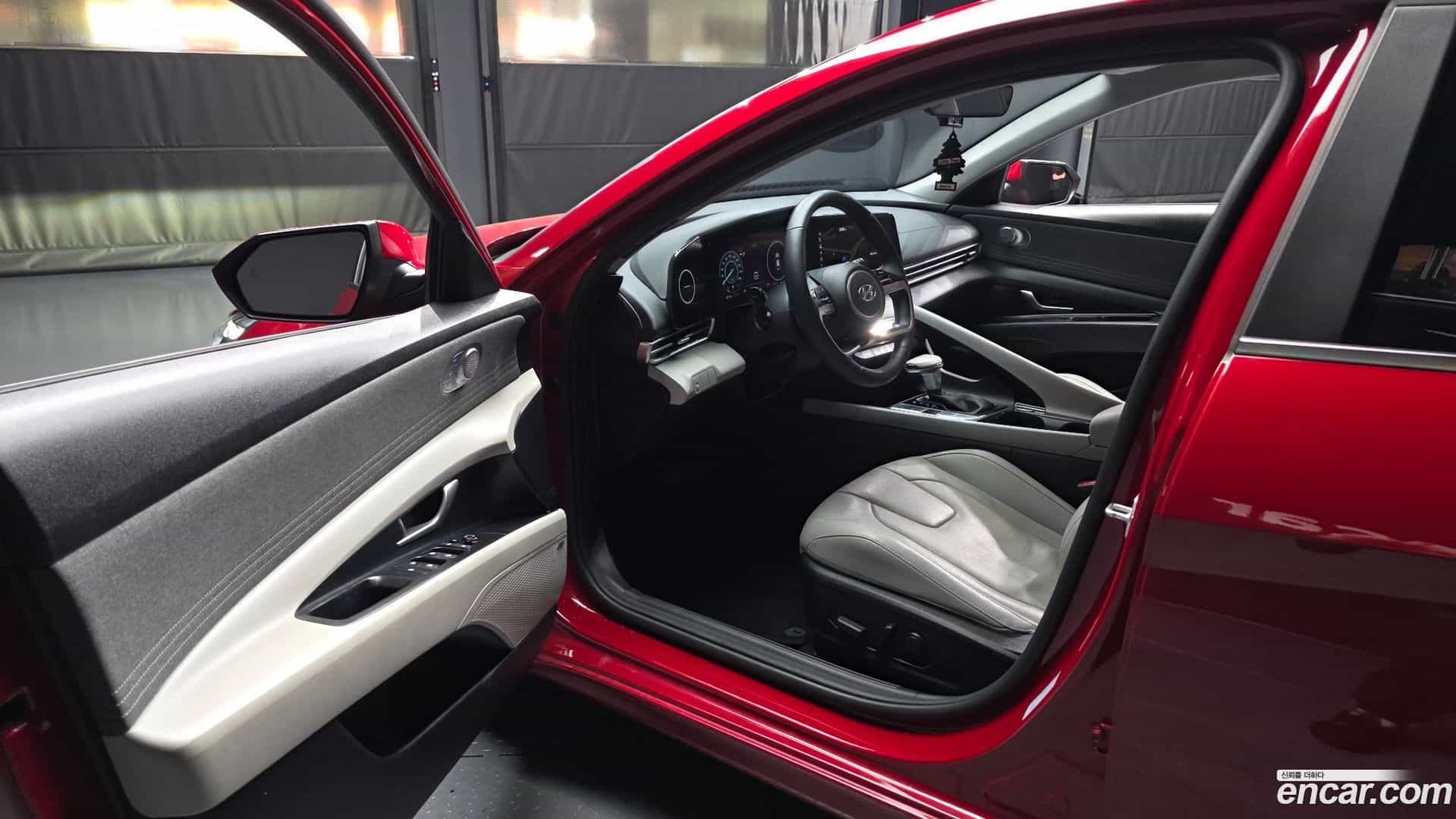 AVANTE Hyundai 2021.2-INNER-010