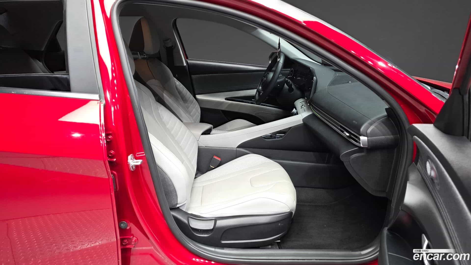 AVANTE Hyundai 2021.2-OPTION-015