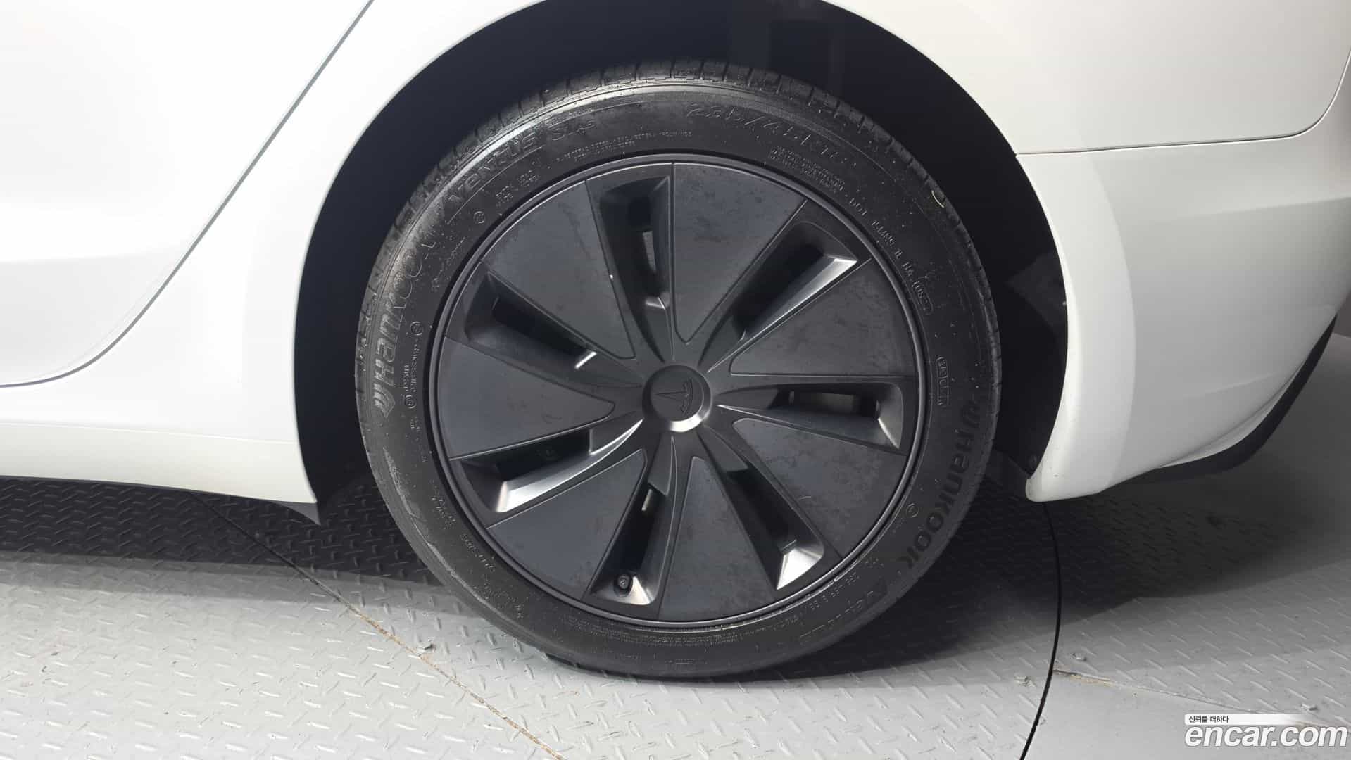 Model 3 Tesla 2024.7-OUTER-031