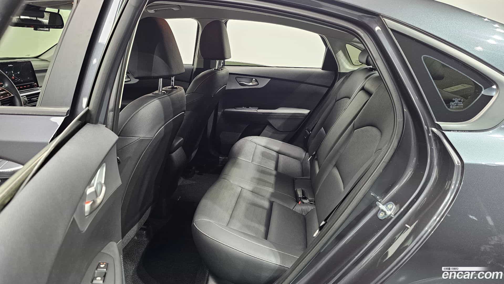 K3 Kia 2021.9-OPTION-015