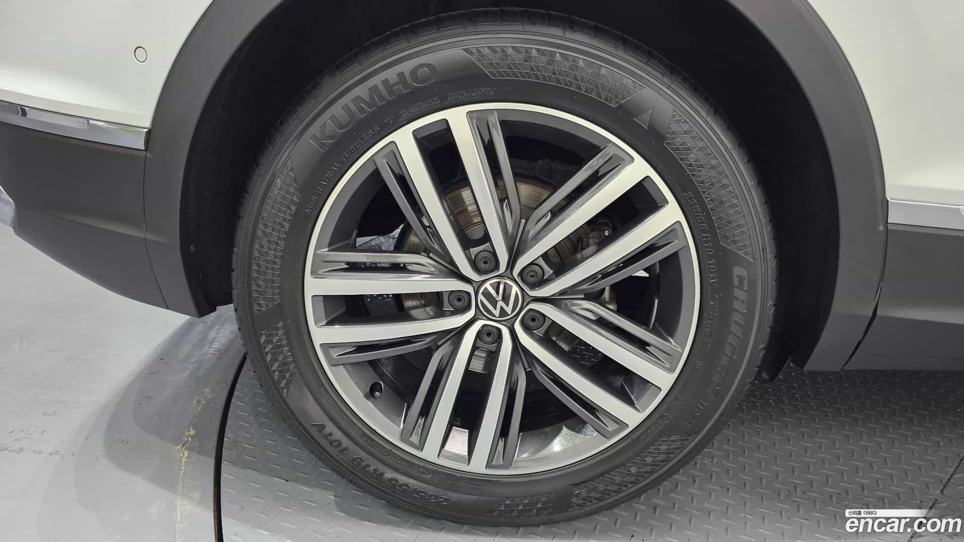 Tiguan Volkswagen 2023.4-OUTER-005