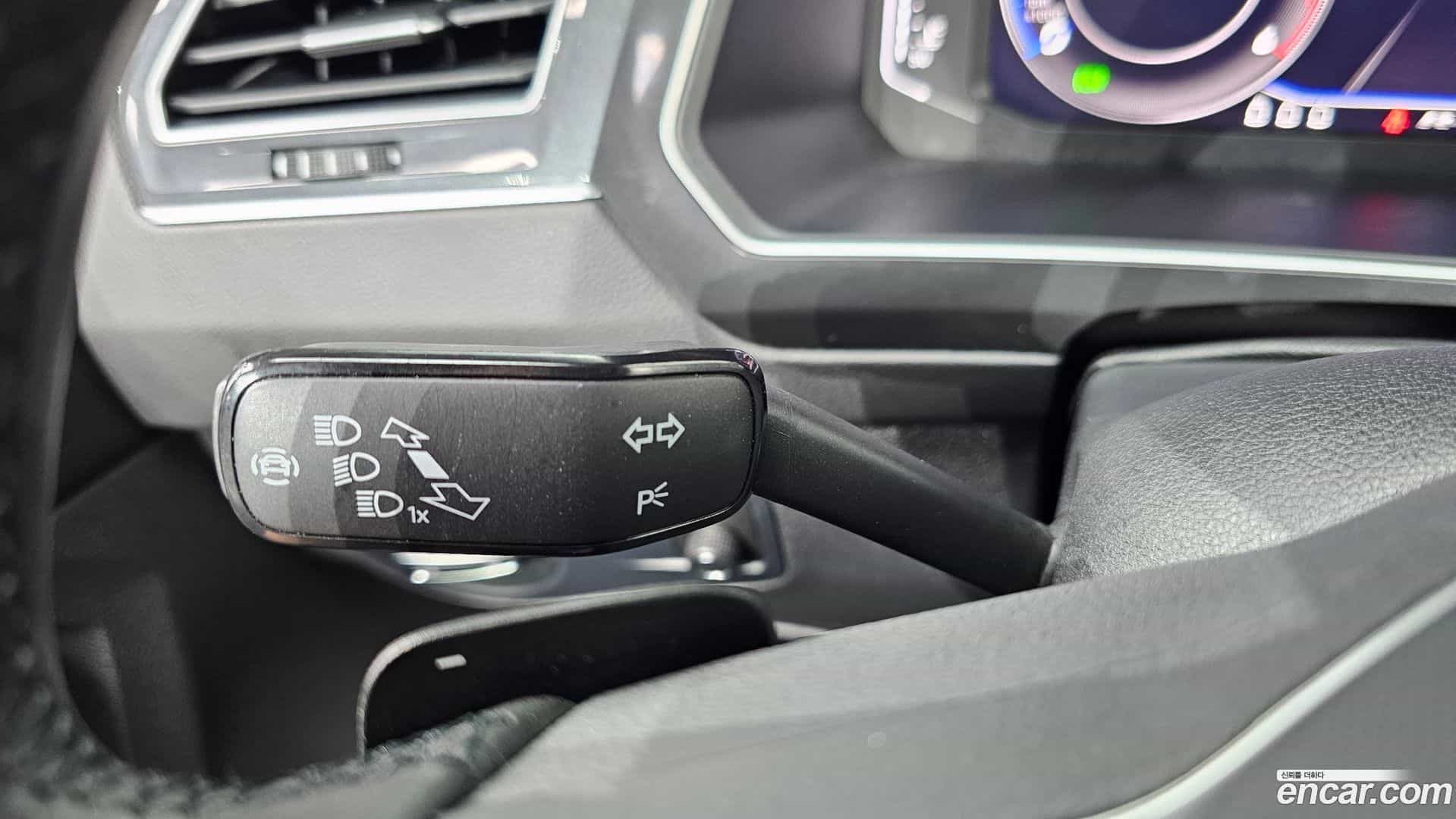 Tiguan Volkswagen 2023.4-OPTION-042