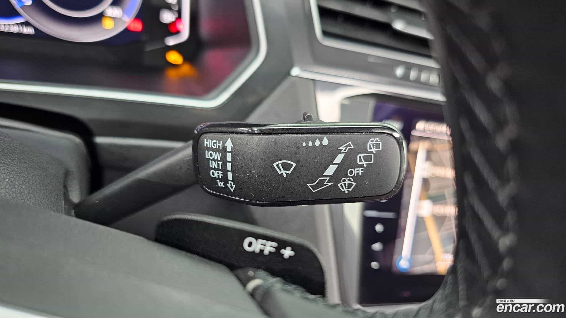 Tiguan Volkswagen 2023.4-OPTION-043