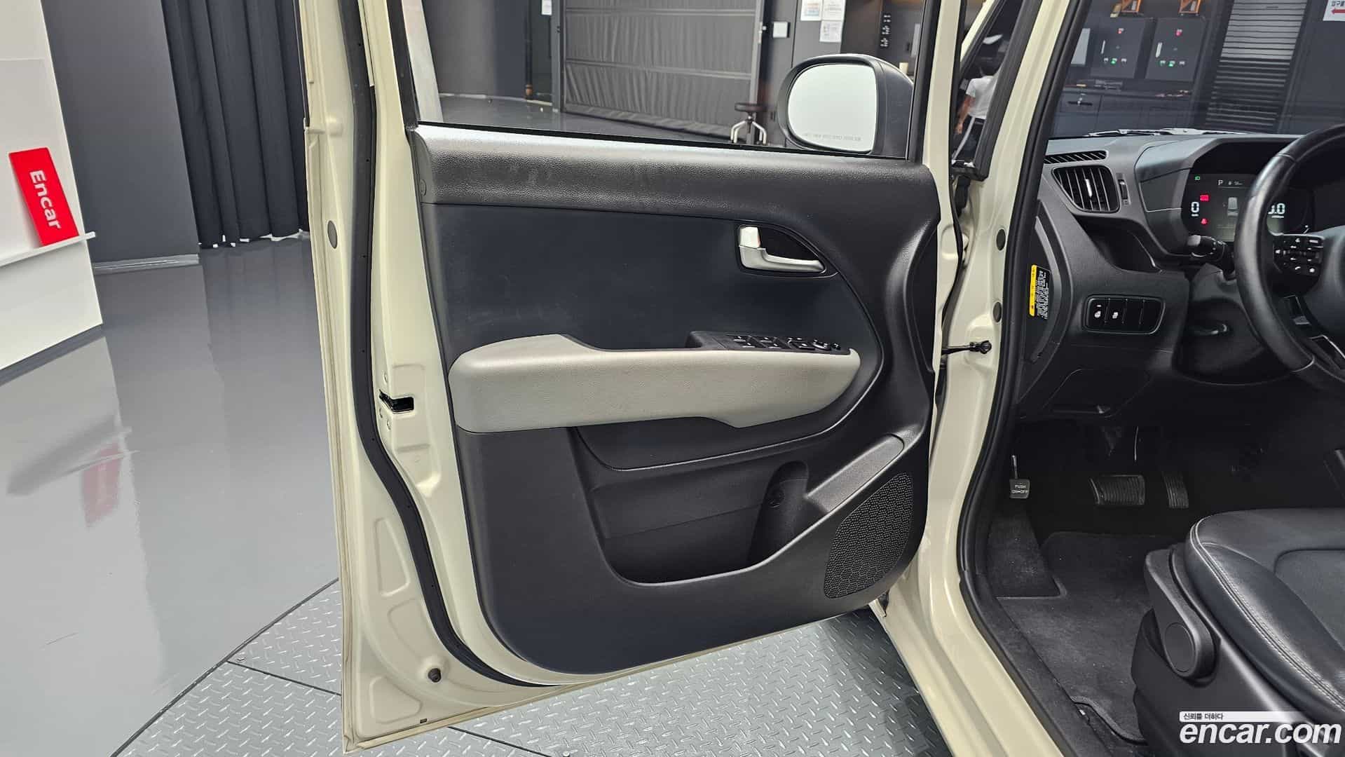 RAY Kia 2023.1-INNER-034