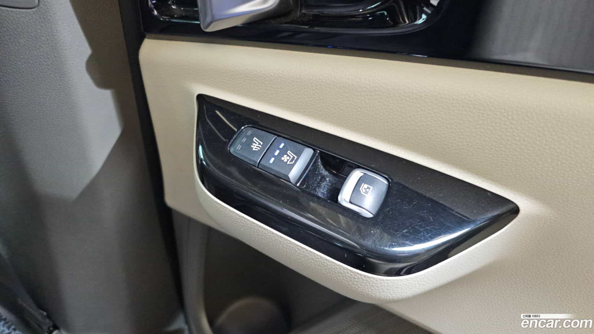Canival Kia 2021.4-OPTION-023