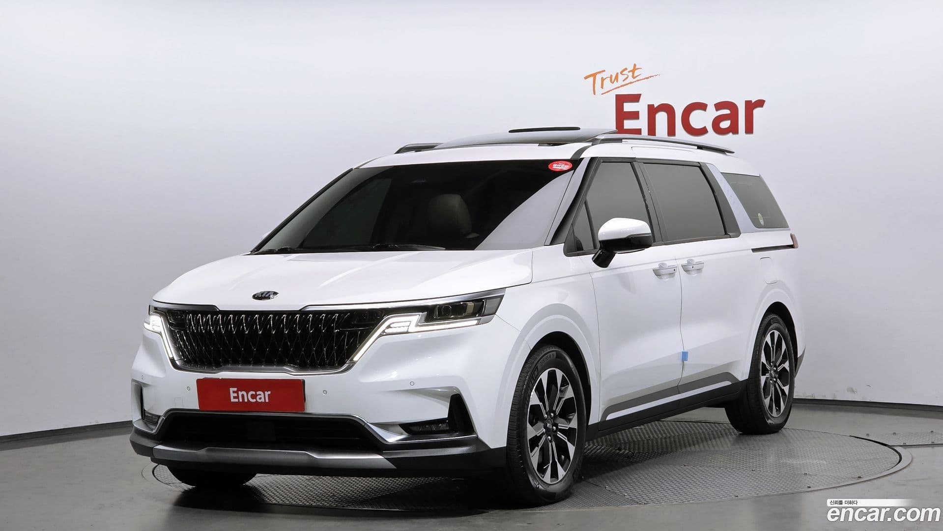 Main__Slider__Photo:Canival Kia 2020.9-0