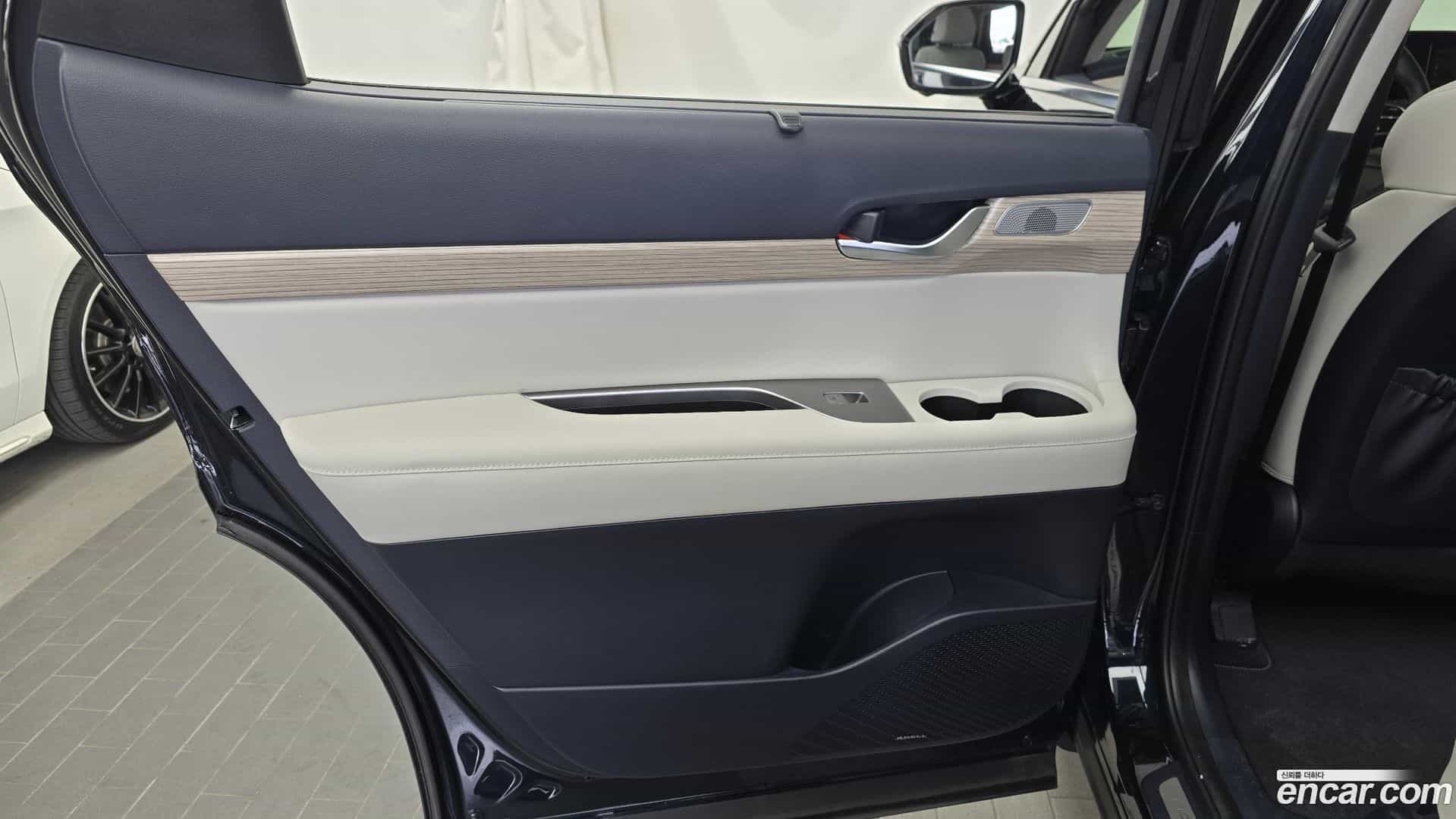 Palisade Hyundai 2019.0-INNER-035