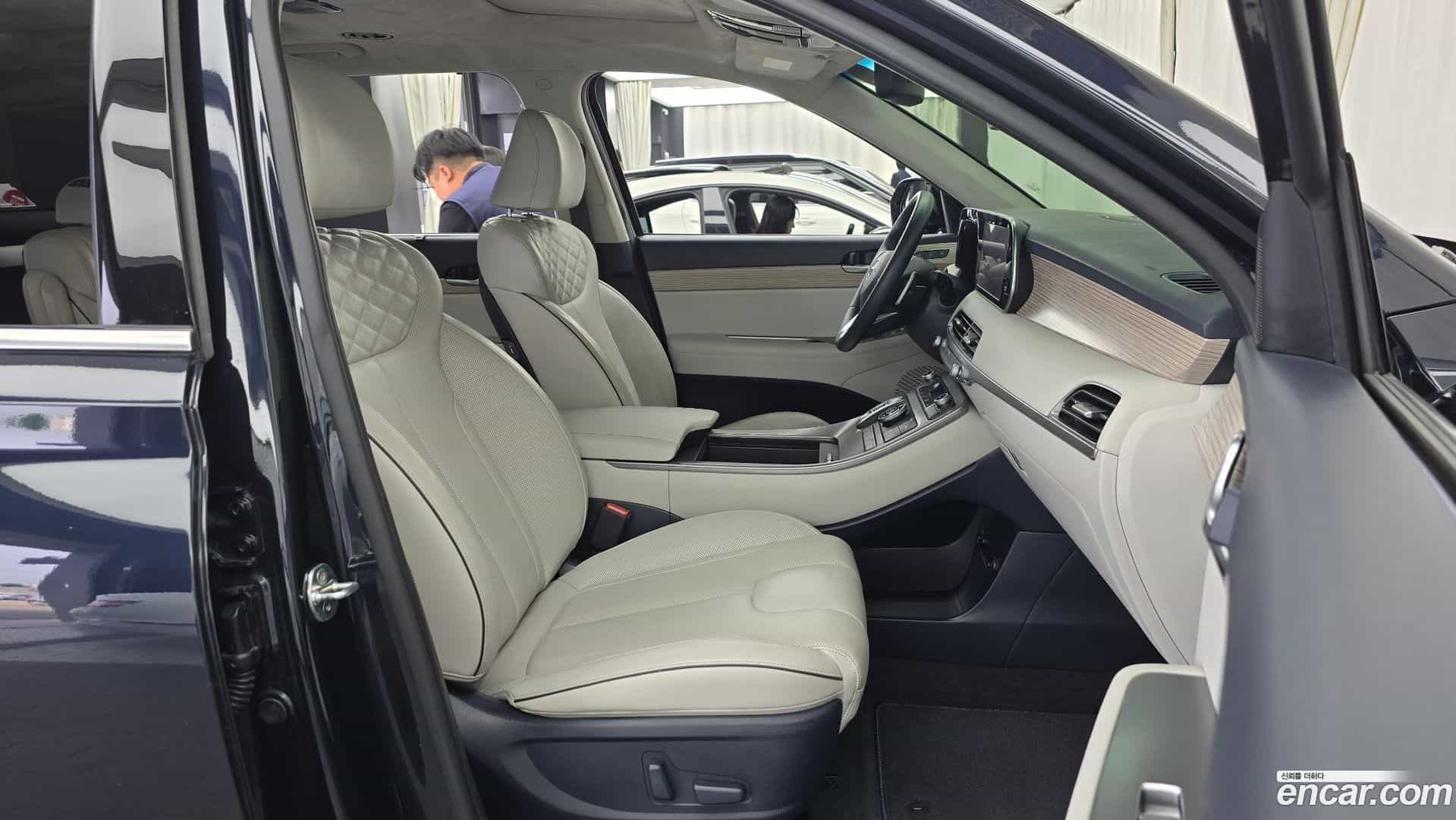 Palisade Hyundai 2019.0-INNER-036