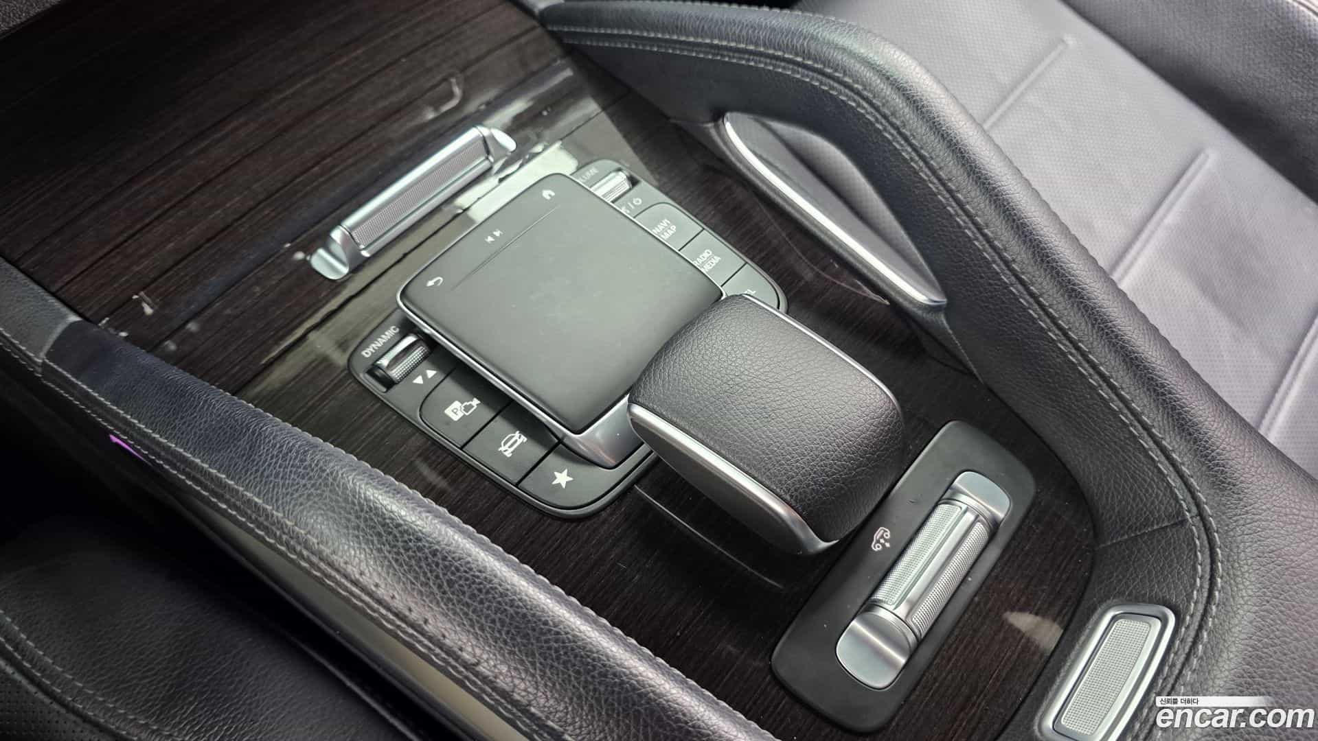 GLE-Class Mercedes-Benz 2021.11-OPTION-020