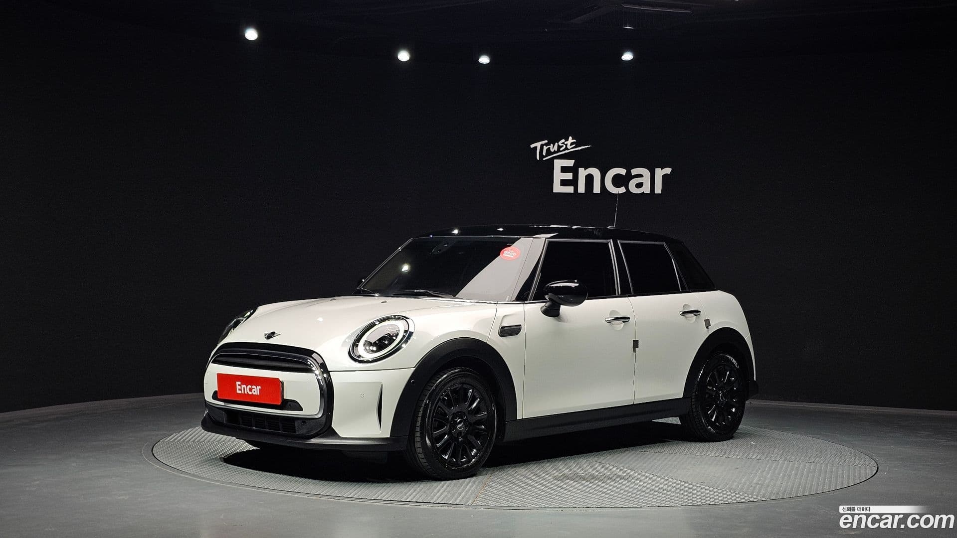 Main__Slider__Photo:Cooper Mini 2023.7-0