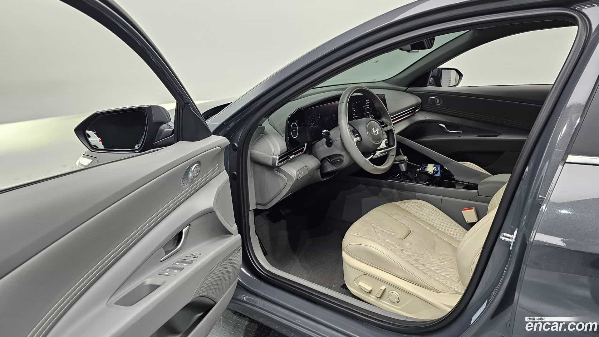 AVANTE Hyundai 2024.2-INNER-010