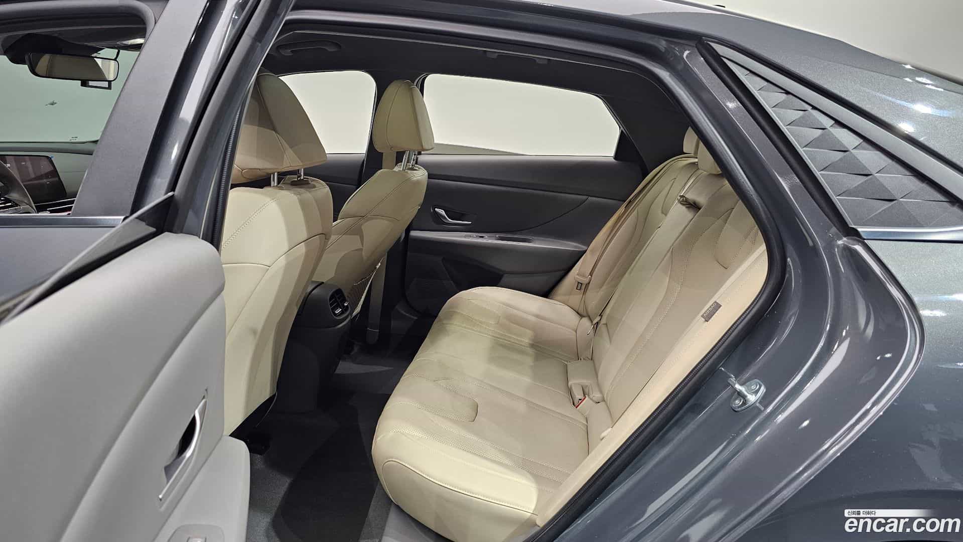 AVANTE Hyundai 2024.2-OPTION-015