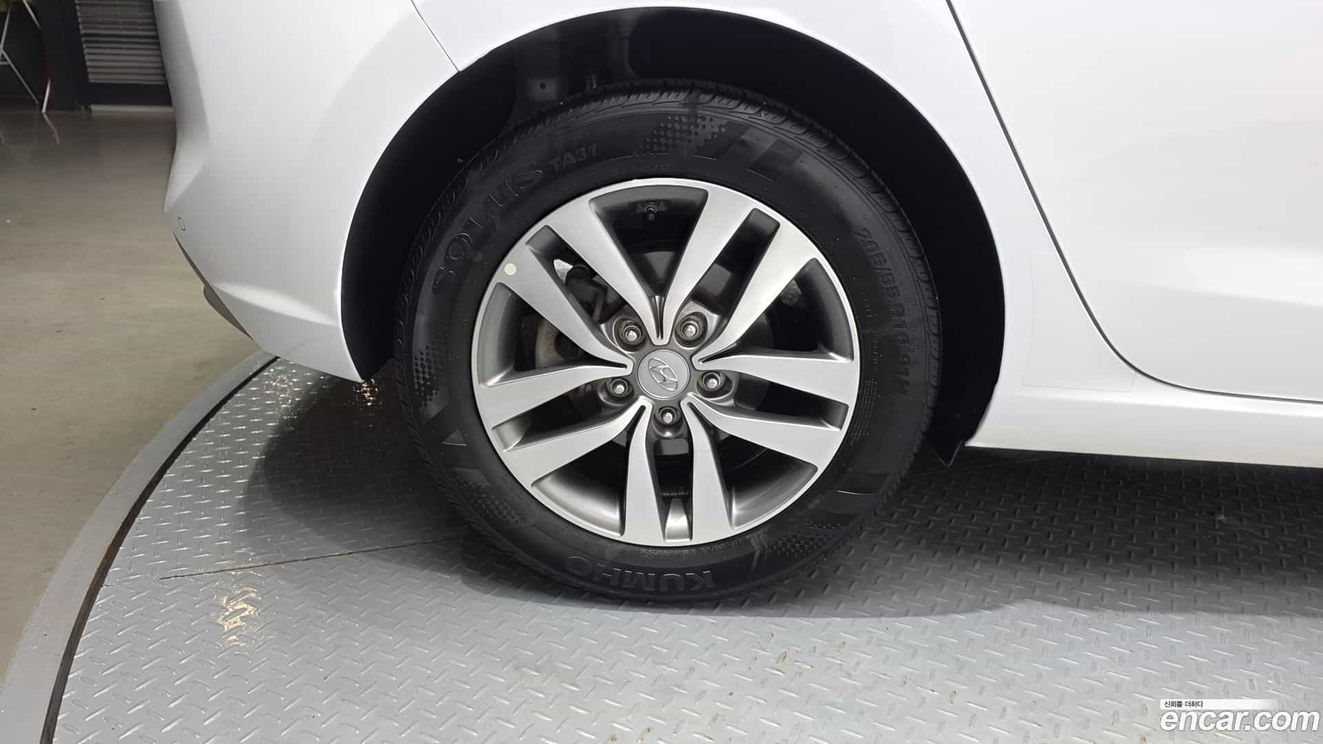 i30 Hyundai 2018.8-OUTER-005