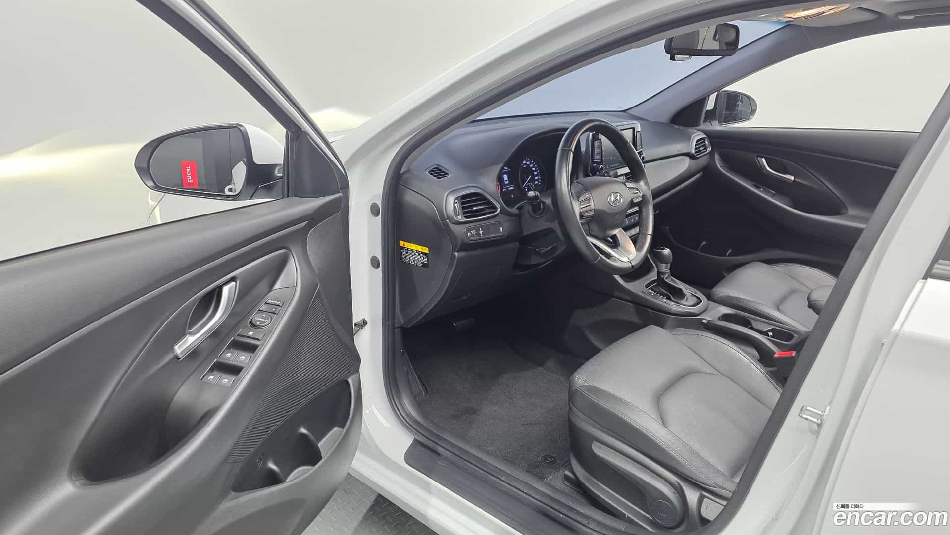 i30 Hyundai 2018.8-INNER-010