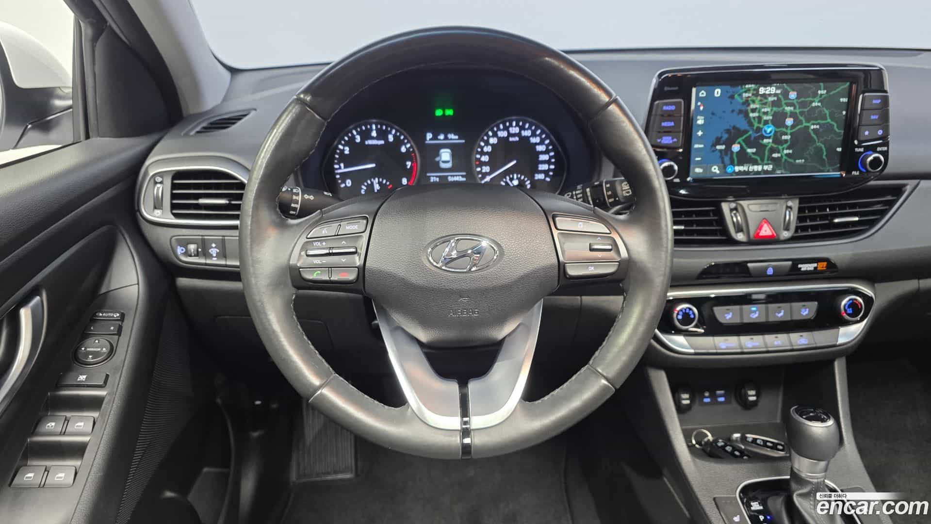 i30 Hyundai 2018.8-OPTION-017