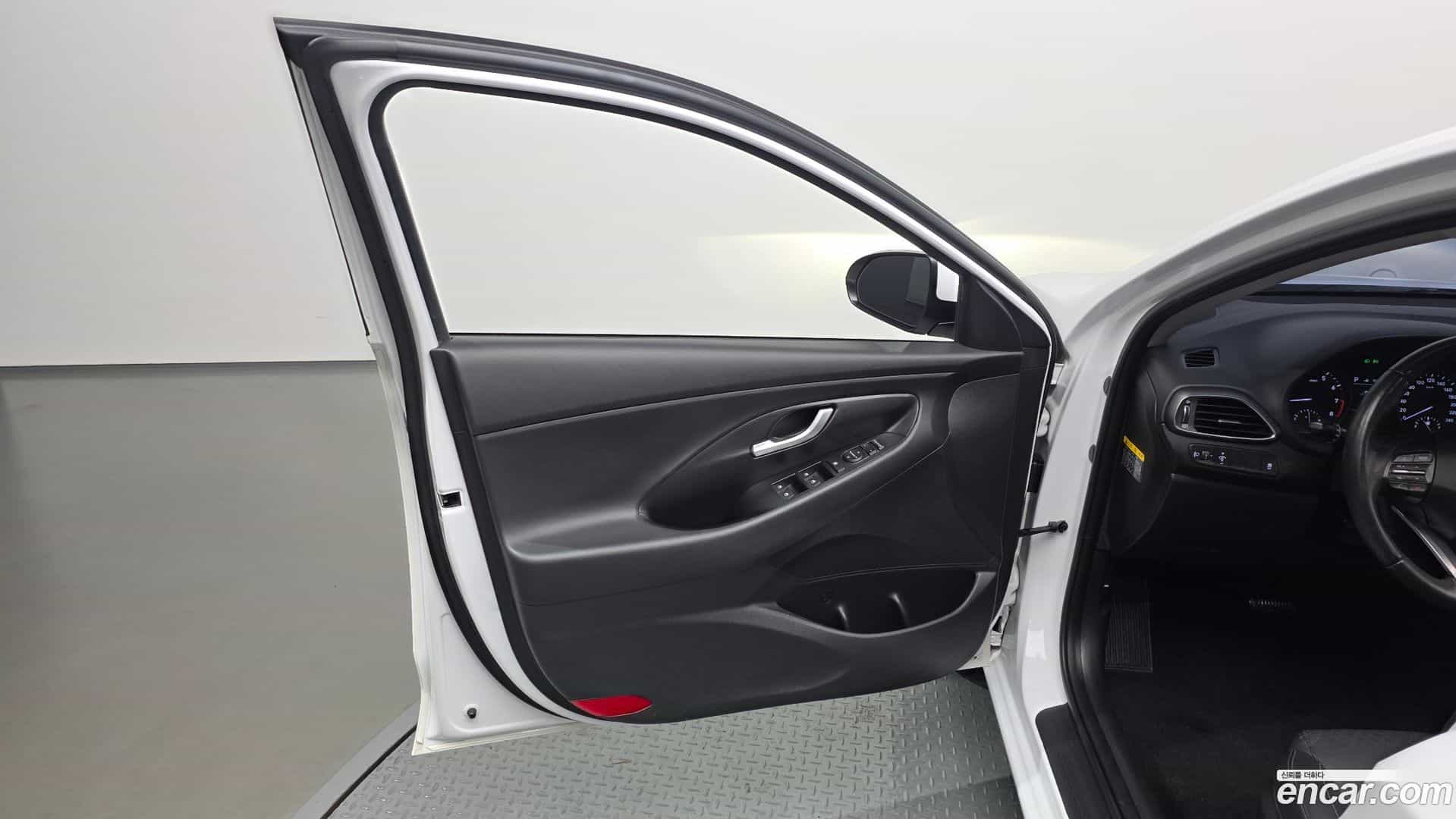 i30 Hyundai 2018.8-INNER-034