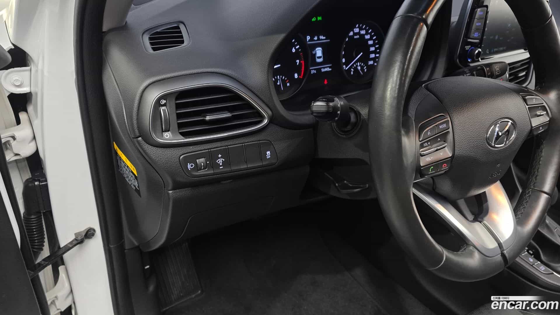 i30 Hyundai 2018.8-OPTION-040