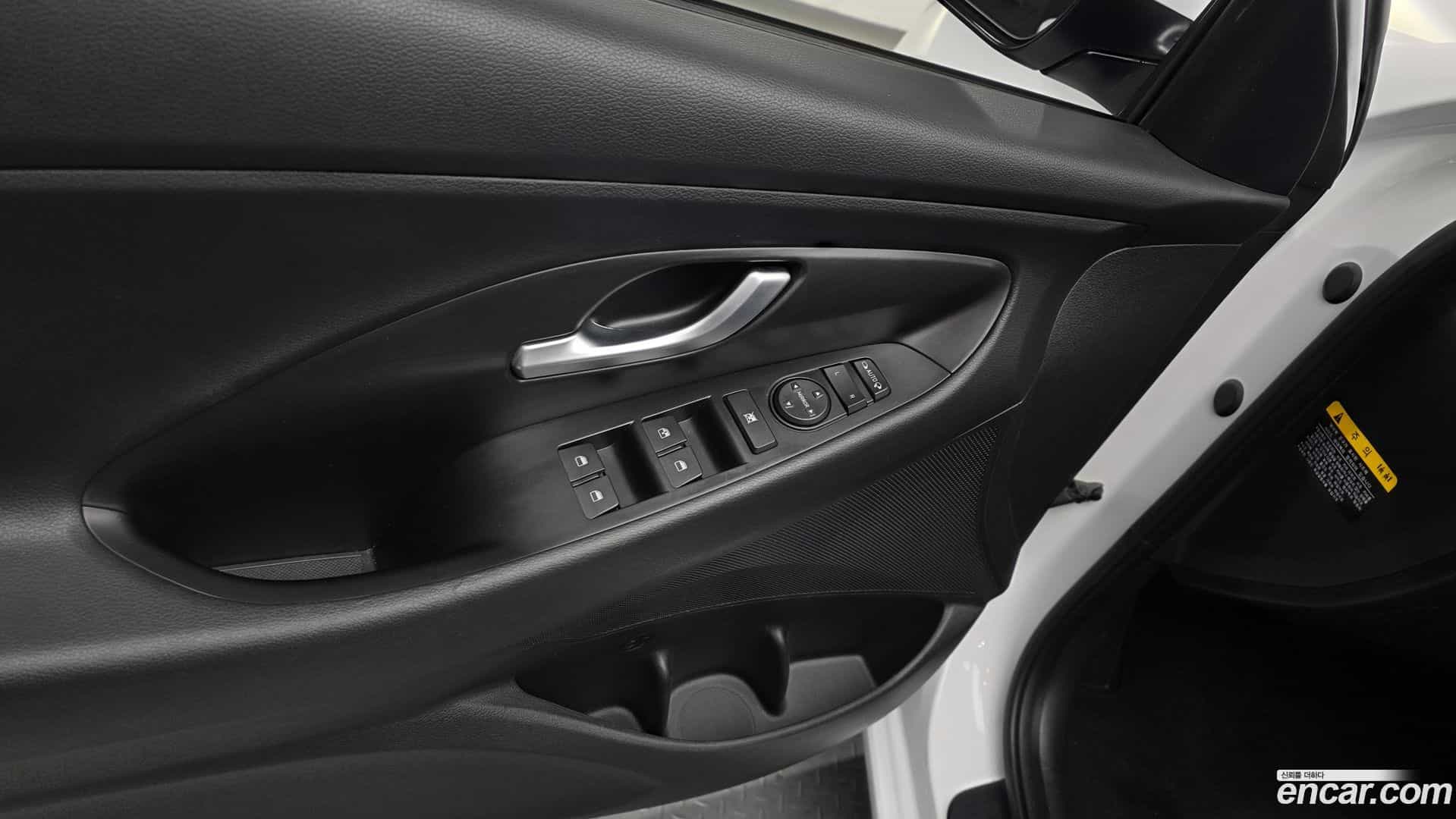 i30 Hyundai 2018.8-OPTION-041
