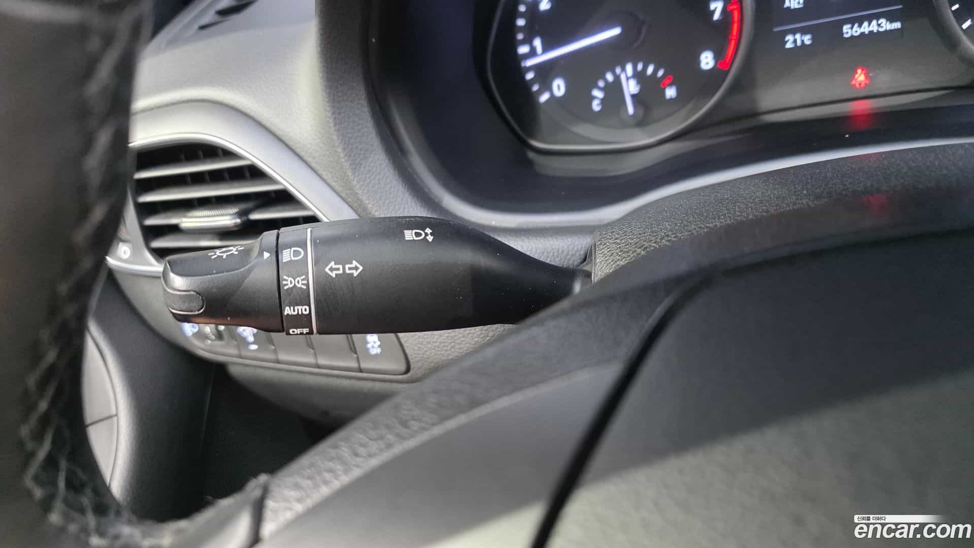 i30 Hyundai 2018.8-OPTION-044