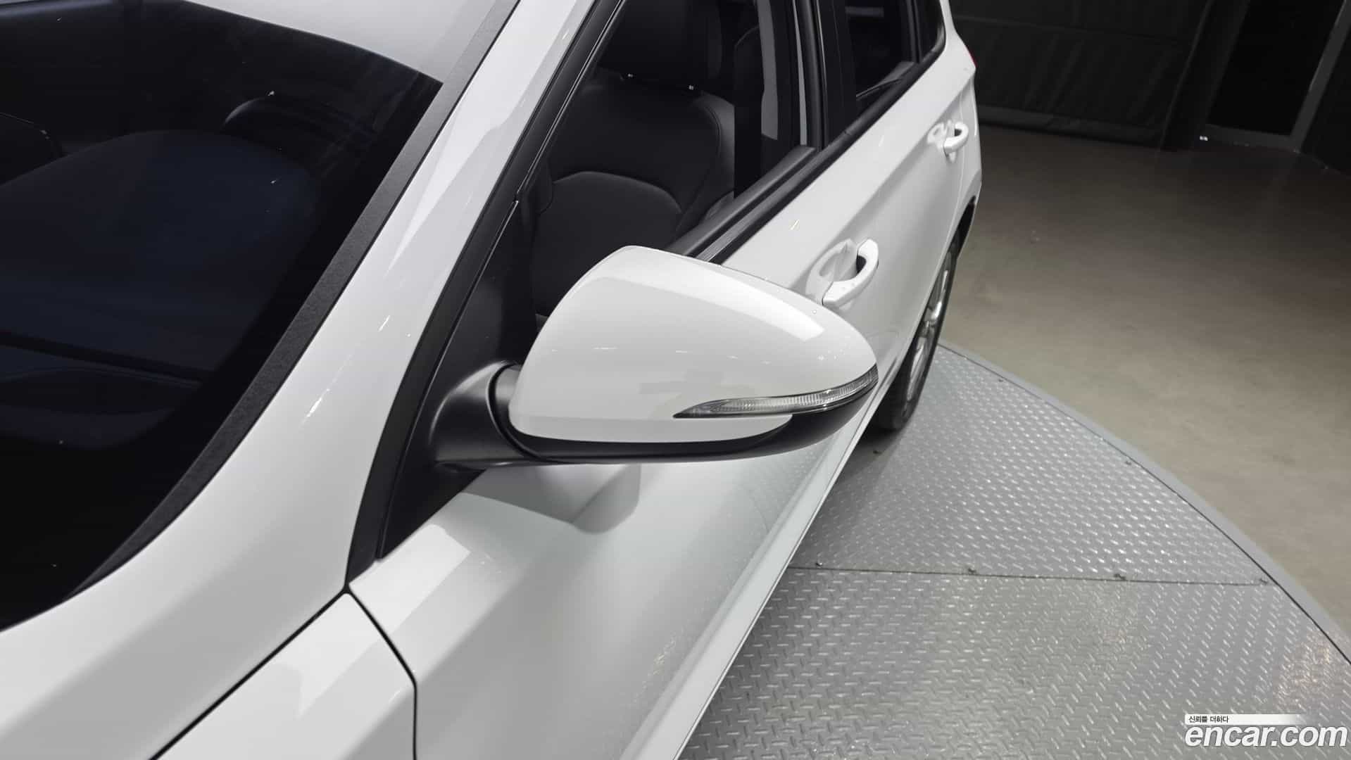 i30 Hyundai 2018.8-OPTION-047