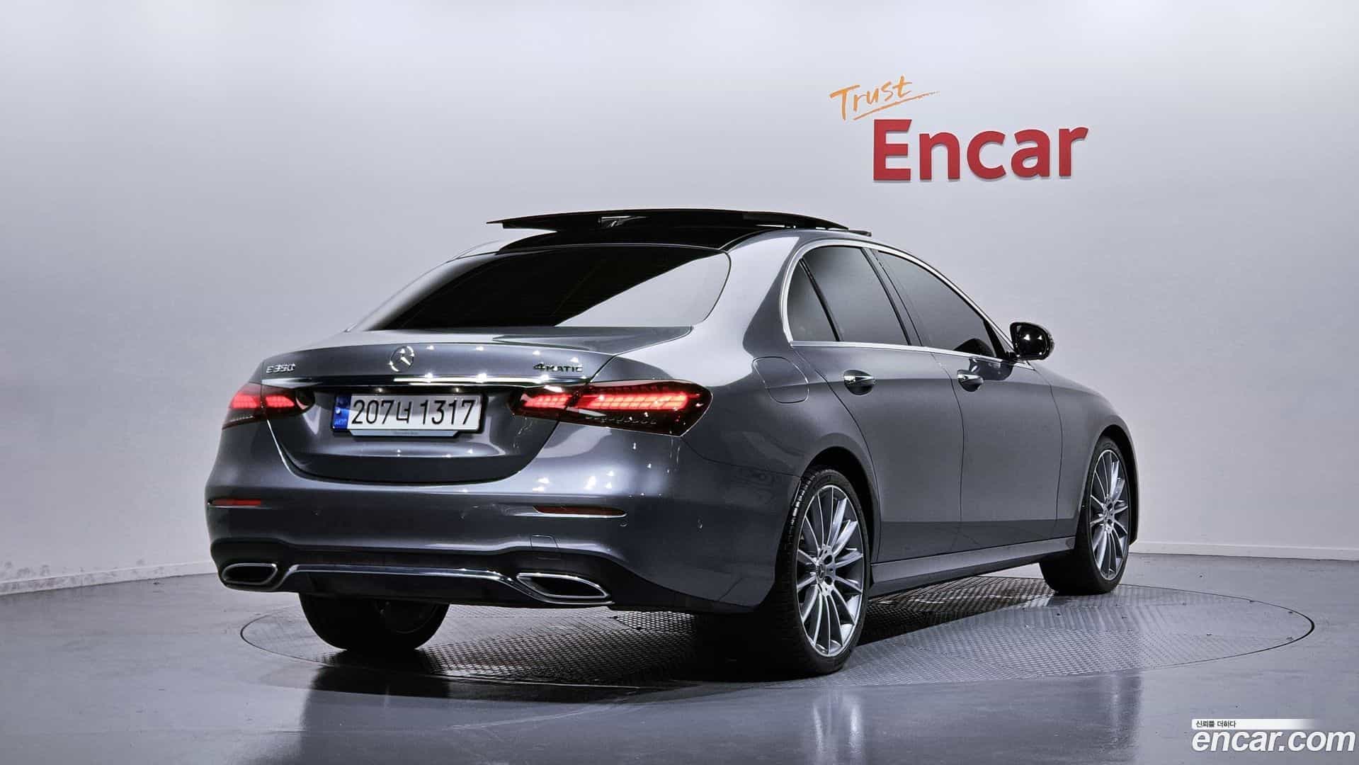 E-Class Mercedes-Benz 2022.11-OUTER-002