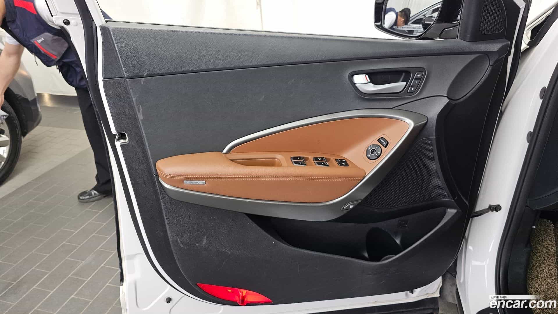 Santafe Hyundai 2015.10-INNER-034