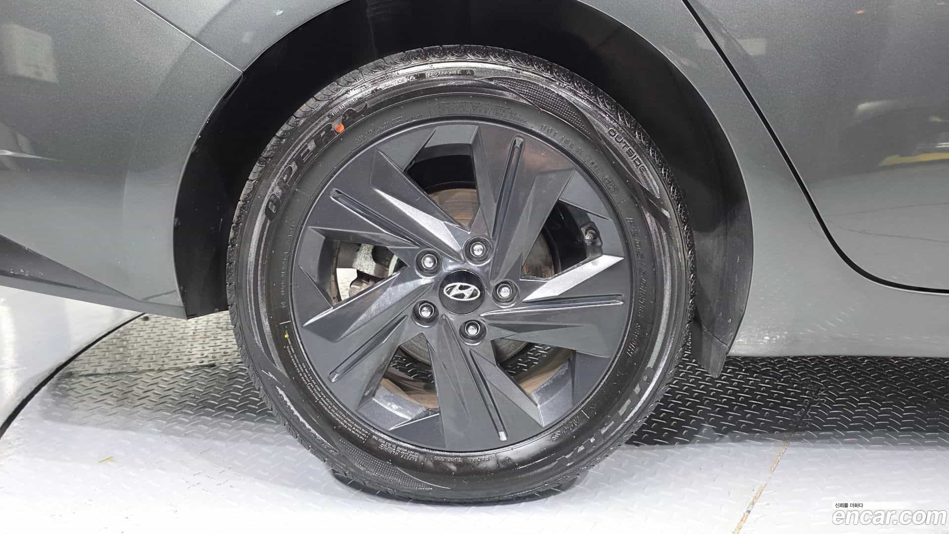 AVANTE Hyundai 2021.10-OUTER-005