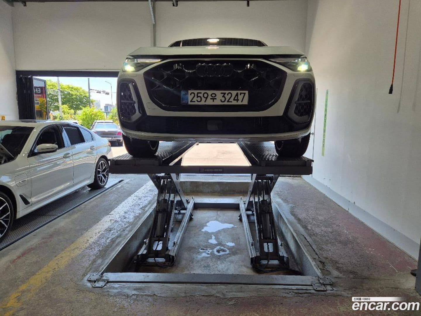 Main__Slider__Photo:Q5 Audi 2025.8-0