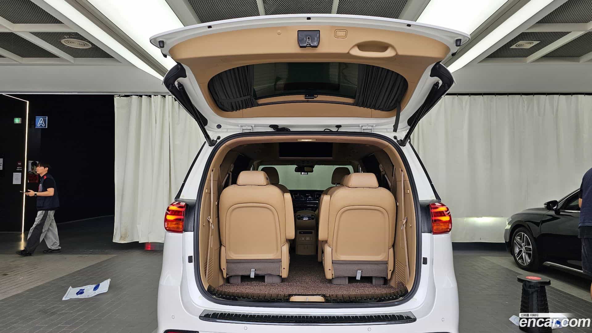 Canival Kia 2018.7-OPTION-024