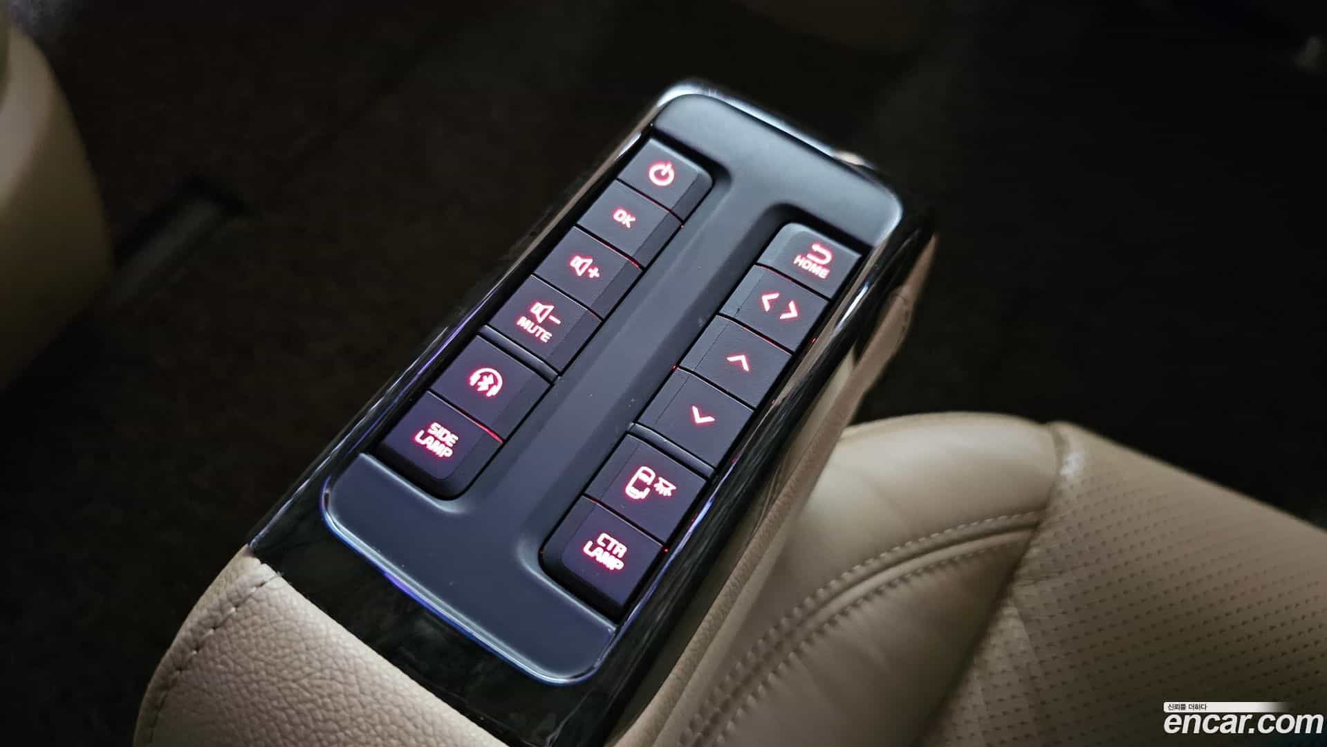 Canival Kia 2018.7-OPTION-047