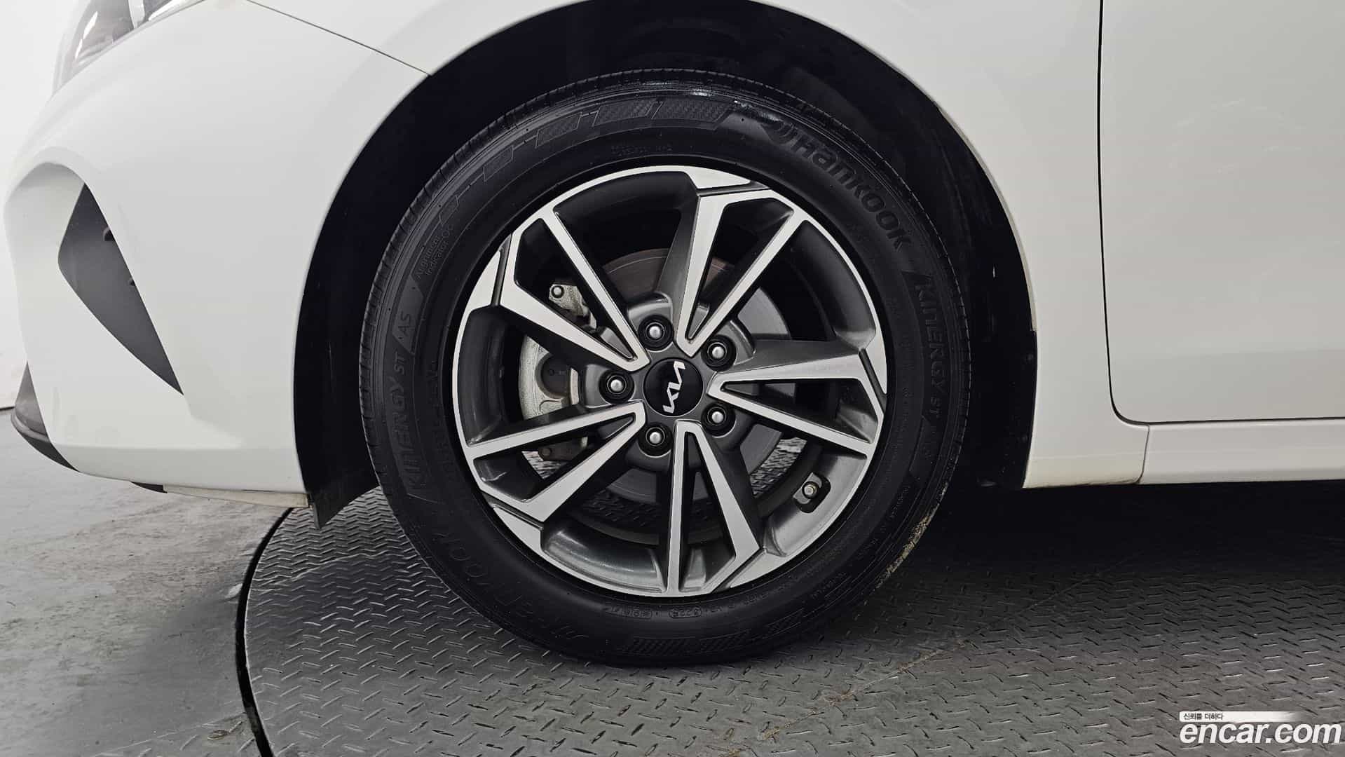 K3 Kia 2023.2-OUTER-005