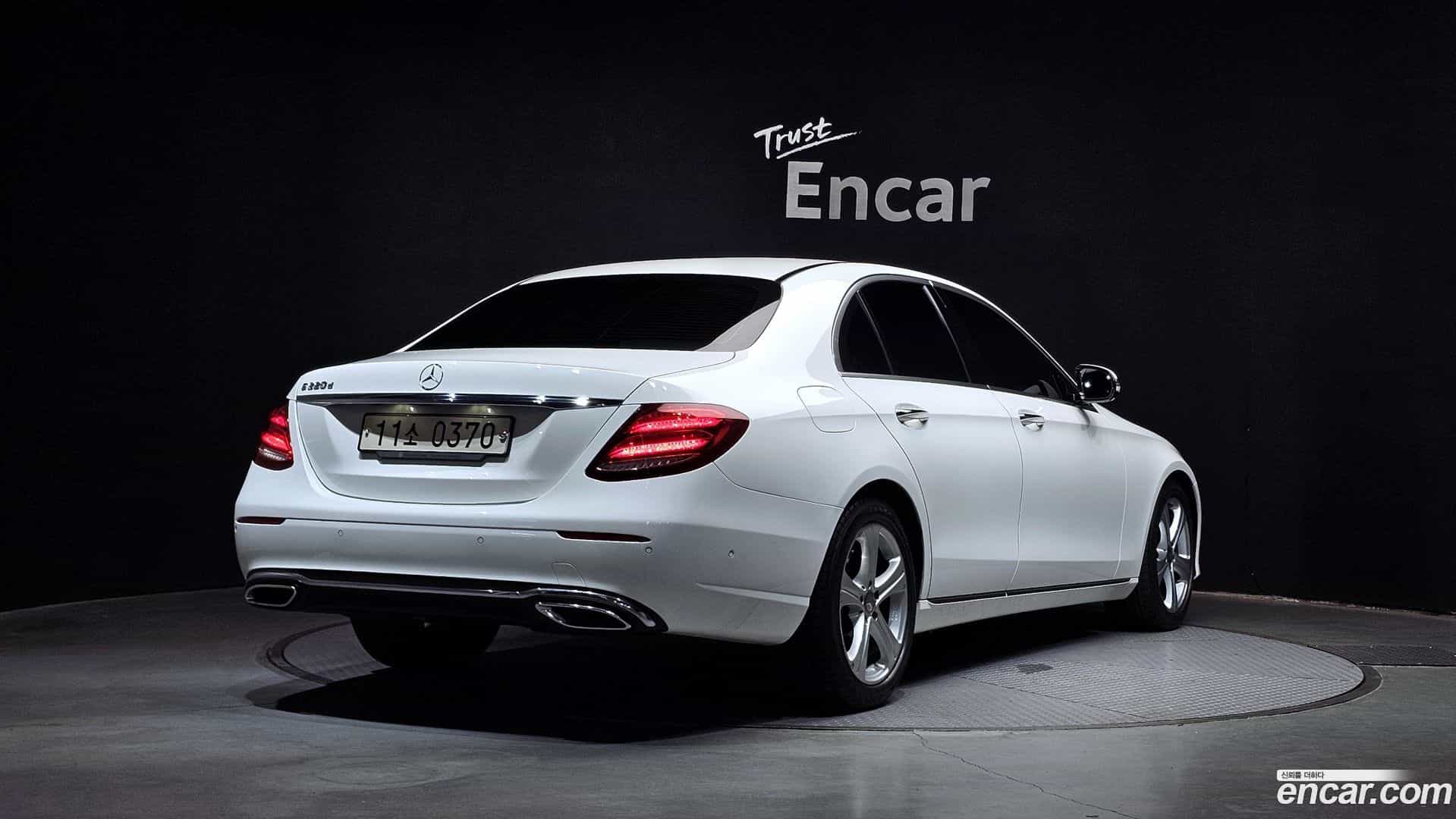 E-Class Mercedes-Benz 2016.8-OUTER-002