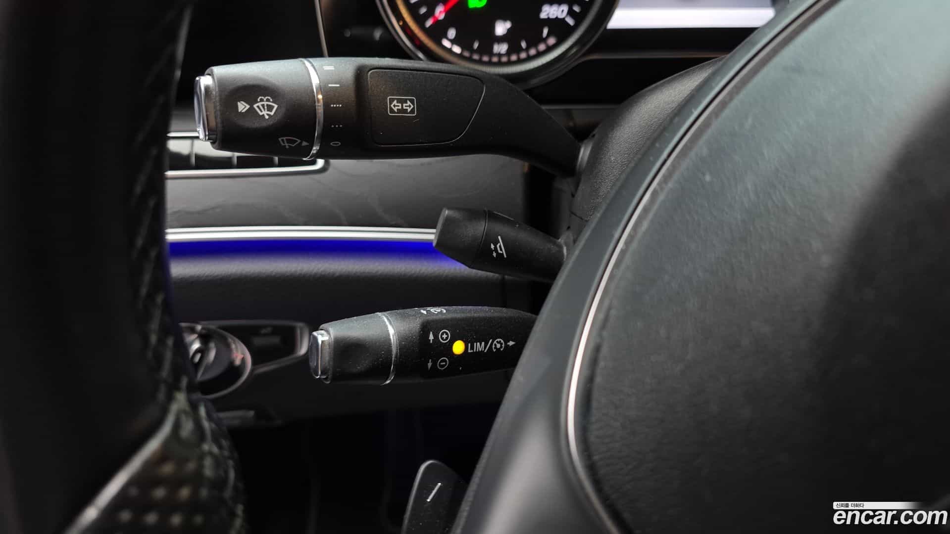 E-Class Mercedes-Benz 2016.8-OPTION-023
